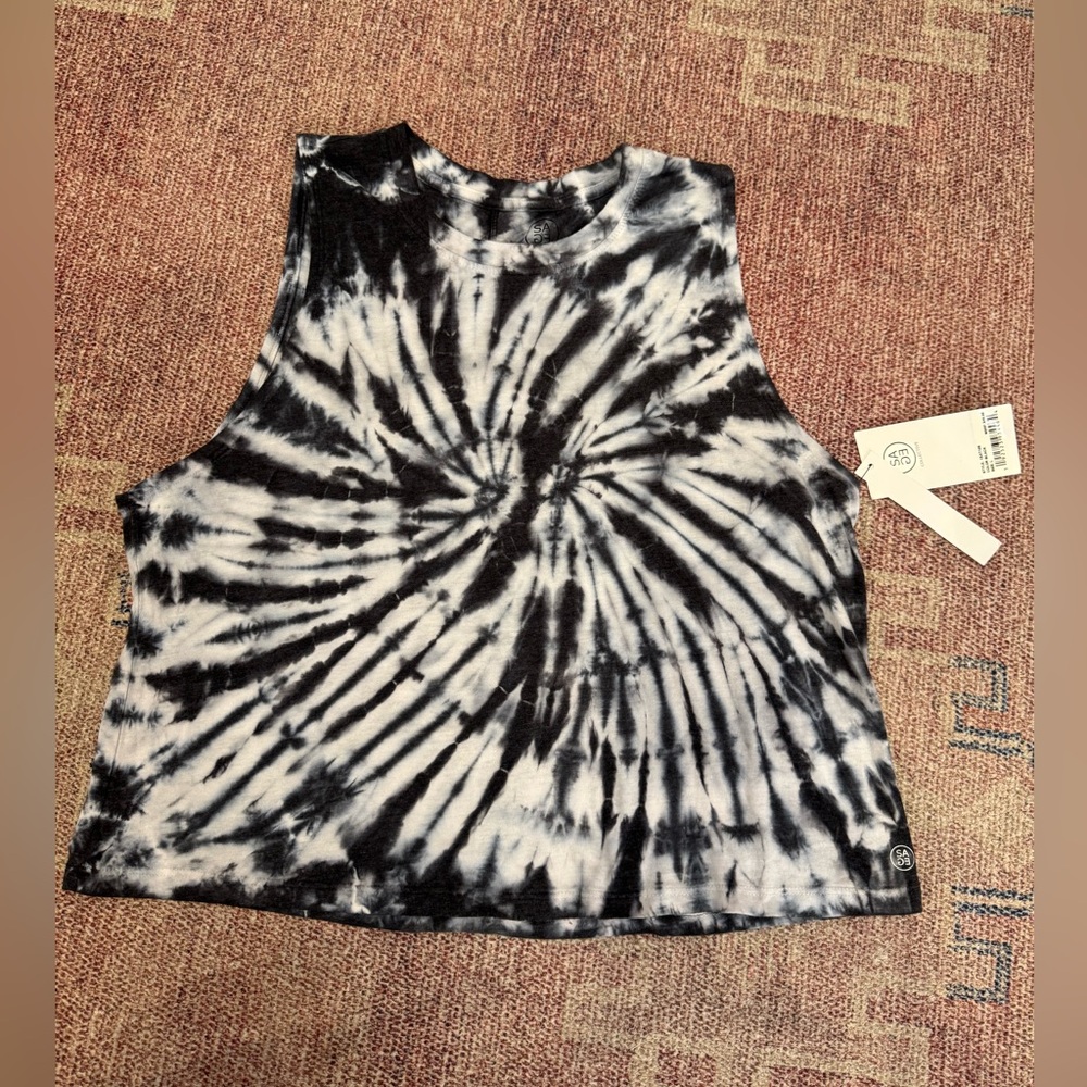 Sage Collective tie dye boxy muscle tee sleeveless yoga top large NWT